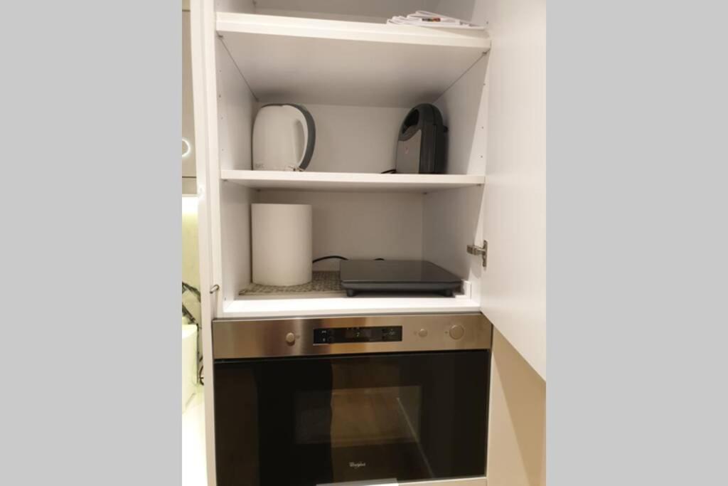 Ecostay-Serenity,Business Class Apartment By The Sea In Alimos Kalamaki Атина Екстериор снимка