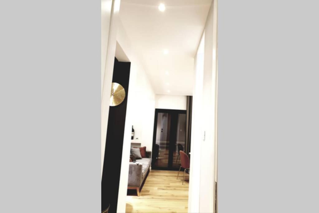 Ecostay-Serenity,Business Class Apartment By The Sea In Alimos Kalamaki Атина Екстериор снимка
