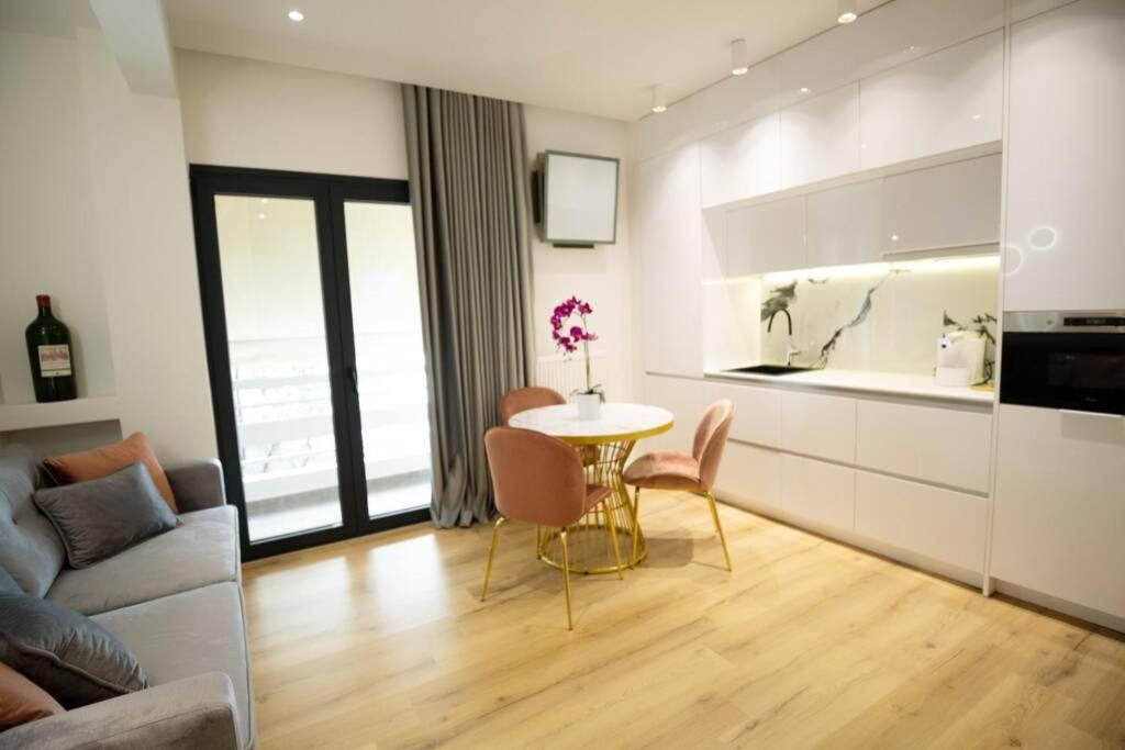 Ecostay-Serenity,Business Class Apartment By The Sea In Alimos Kalamaki Атина Екстериор снимка